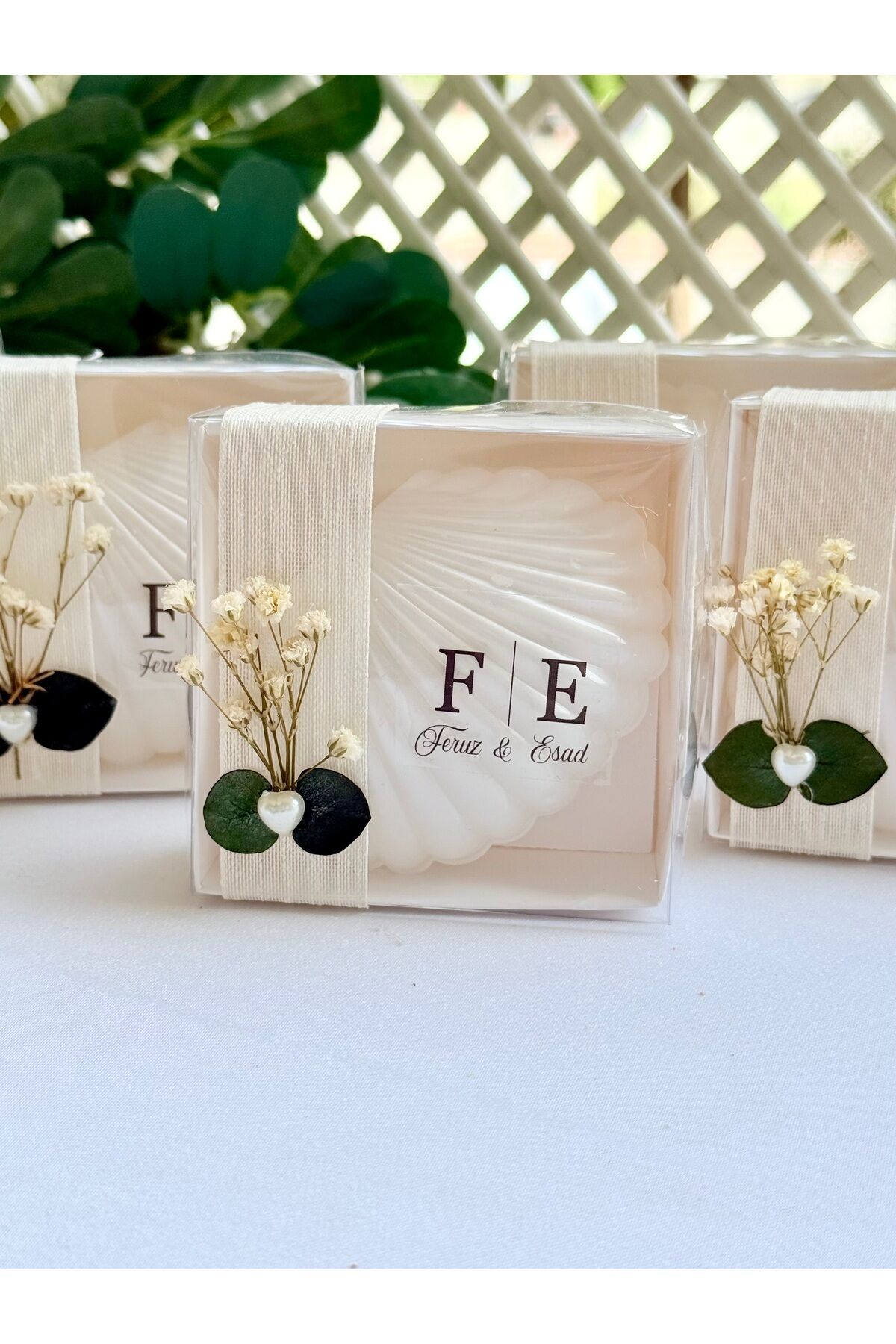 Kutulu istiridye Mum Nişan Düğün Hediyelik Dağıtmalık Mum İncili 10 adet