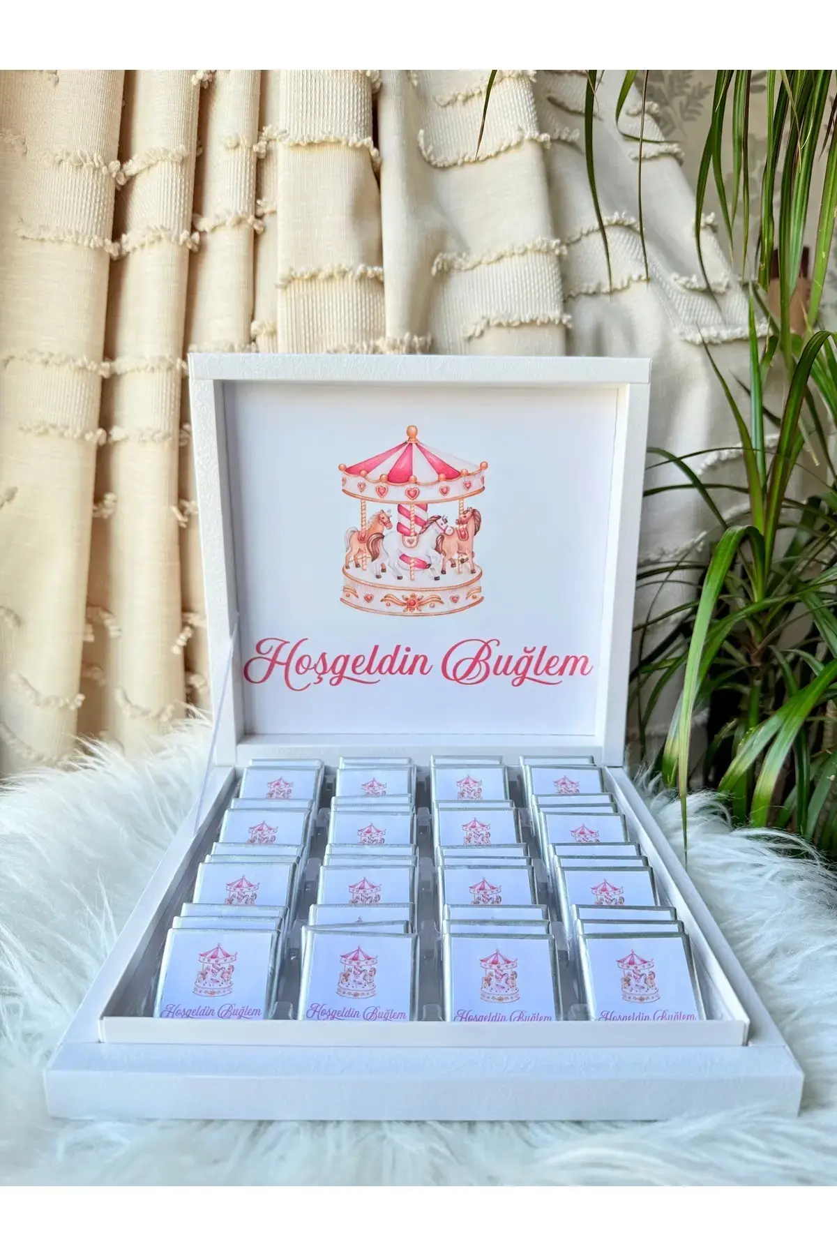 Yeni Atlıkarınca Modeli Kız bebek Çikolatası 48adet(elit çikolata)