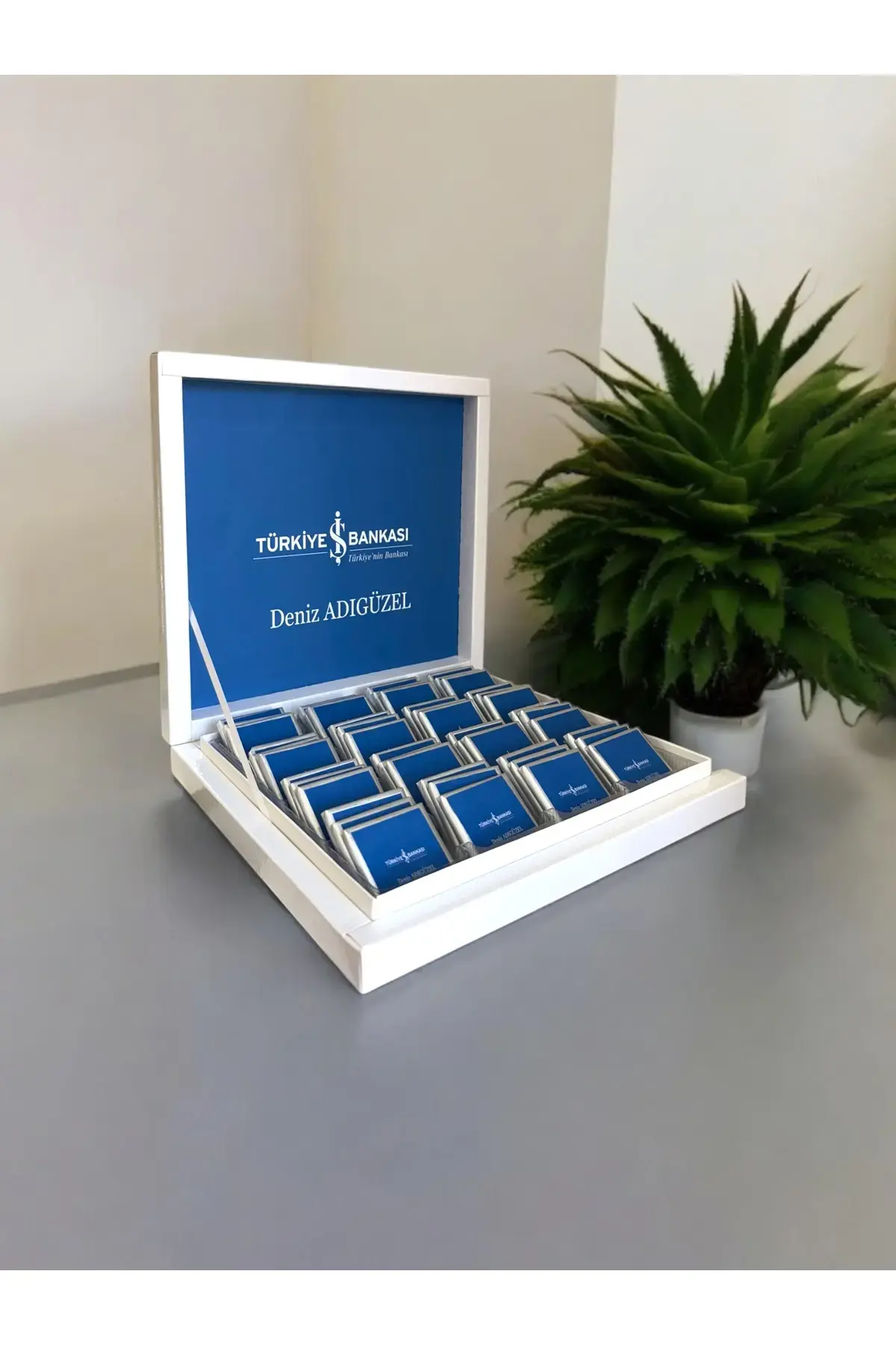 Kurumsal Logo Baskılı firmaya özel çikolata 48 li firma Hediyelik Kişiselleştirilebilir çikolata