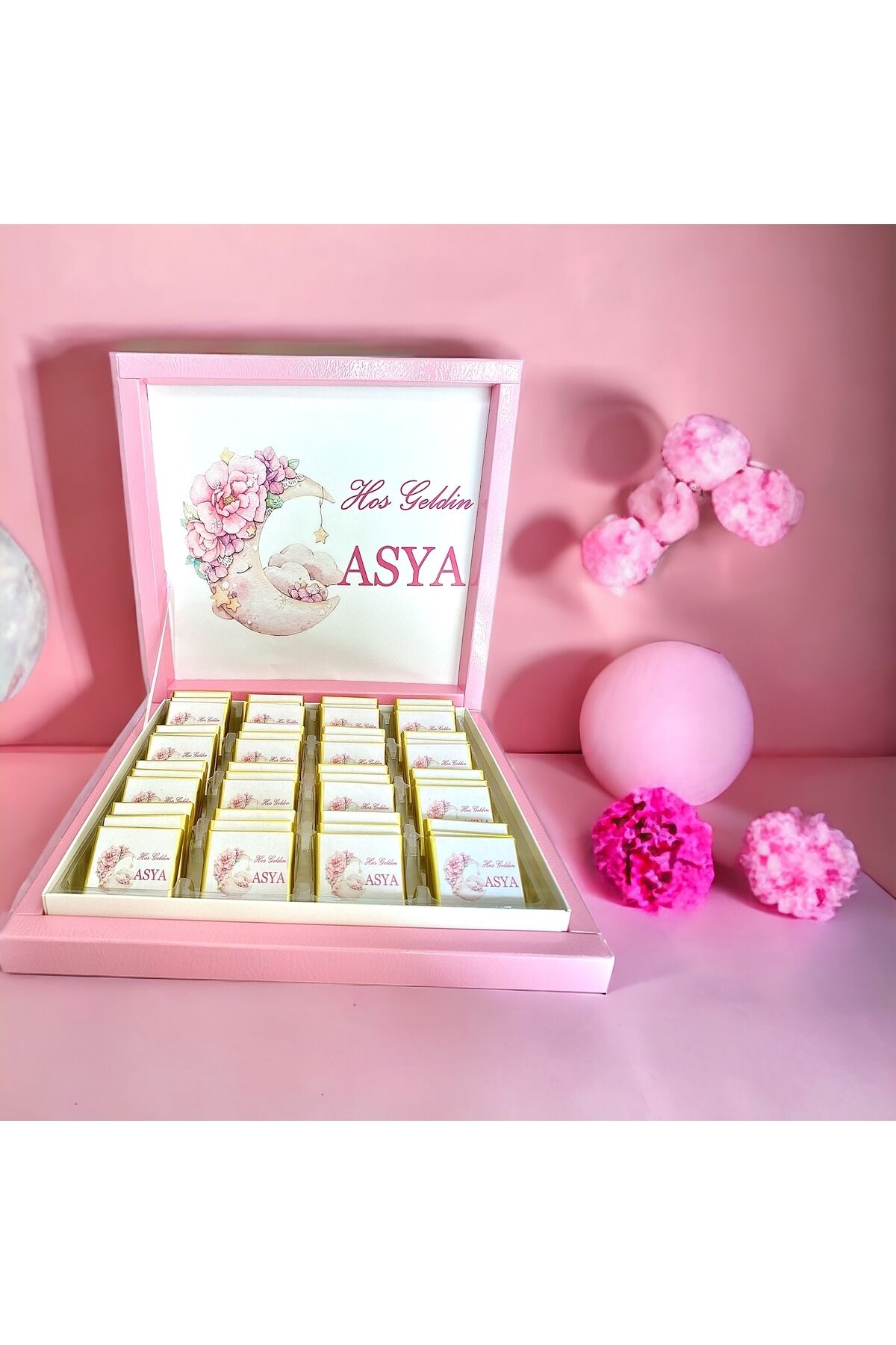 İsme Özel Tasarım Ay-Yıldız Çiçekli Kız Bebek çikolası 48li